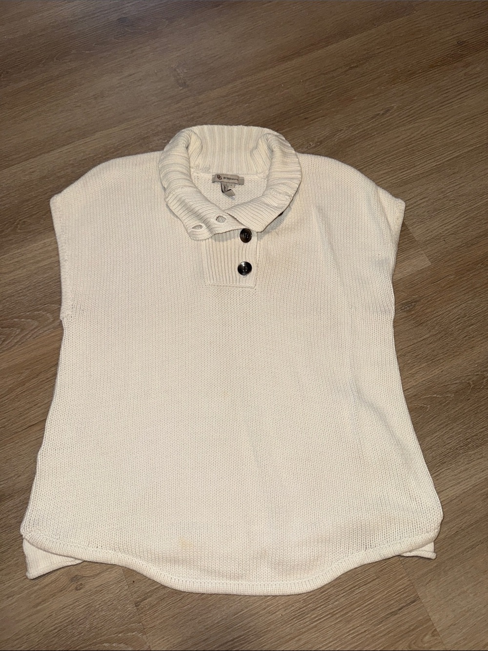 BCBGeneration Cream Ribbed Mock-Neck Button Decor Pullover Short Sleeve Sweater